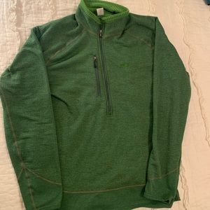 Used Patagonia Men’s R1 fleece